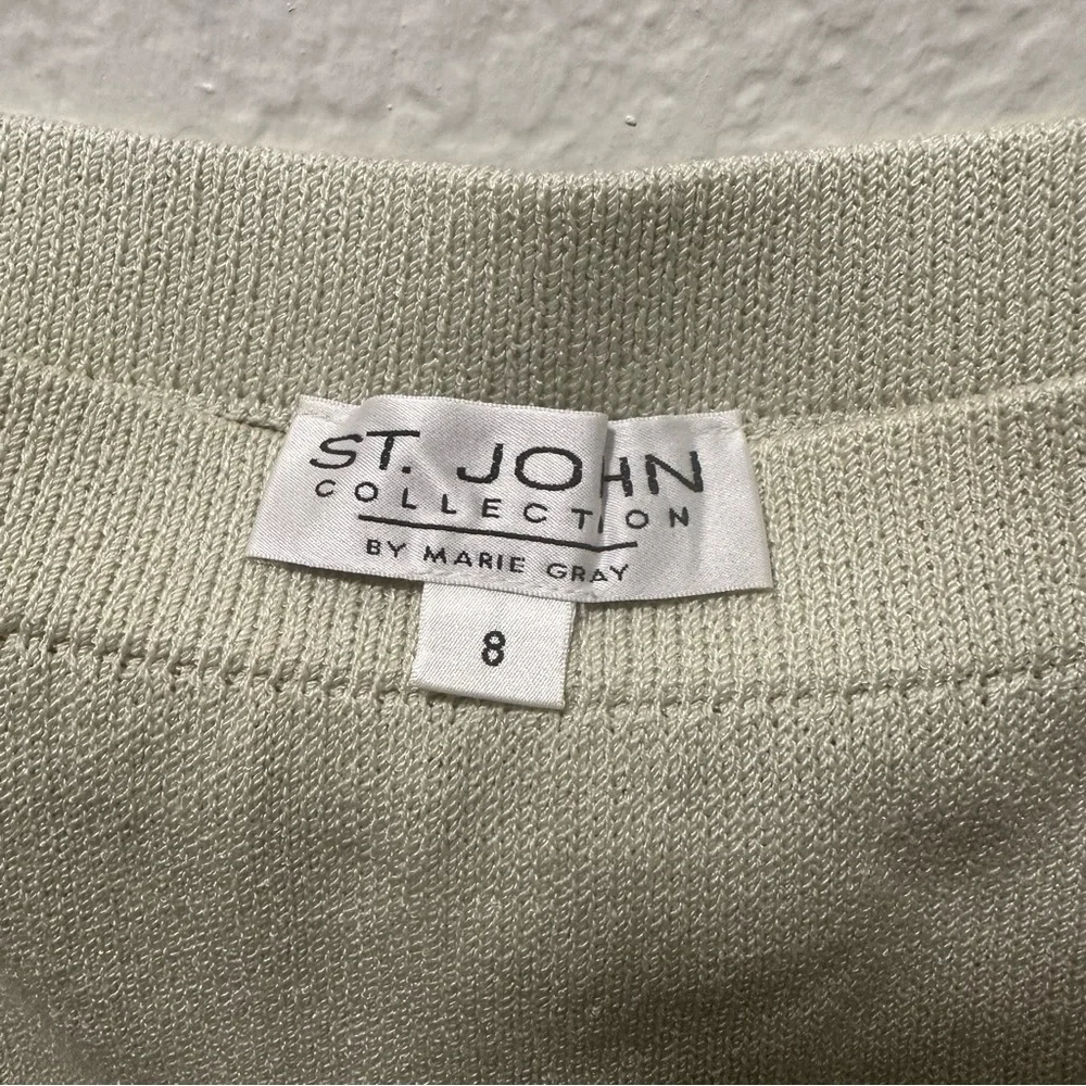 St. John Collection Women's size 8 cream with black trim knit pencil skirt. - Picture 6 of 7